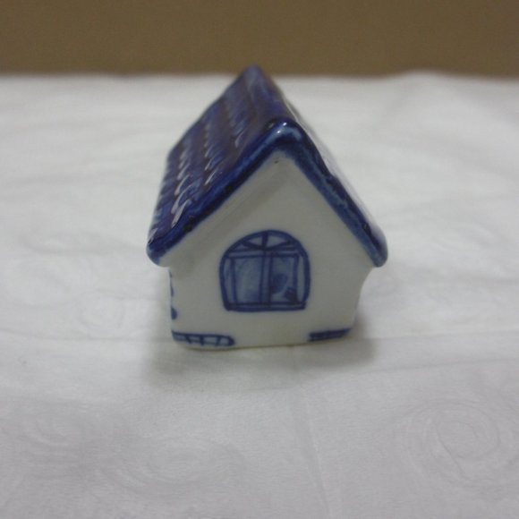 Dog House Miniature Animals Delft Blue Ceramic - Picture 3 of 11